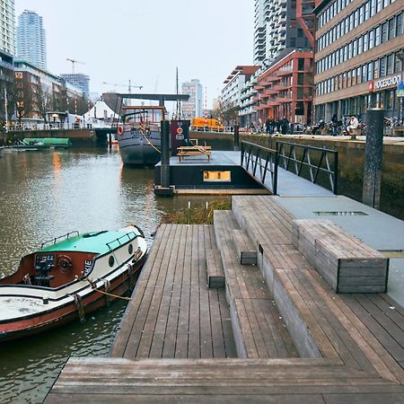 De Coaster & Aquarium Ponton Hotel Rotterdam Exterior photo